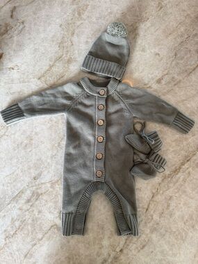 Caden Lane “Going Home Outfit” Knit Baby One-Piece with Hat & Booties